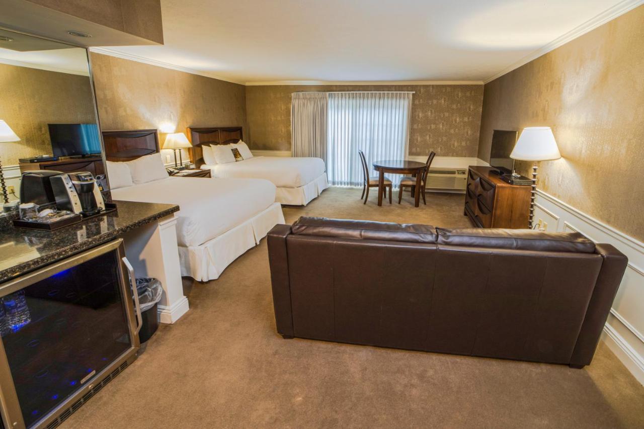 Resort The Grand Howland Corners